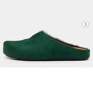 Marni Long hair Calfskin Fussbett Sabot In Green